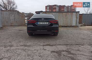 Седан Toyota Camry 2018 в Дніпрі