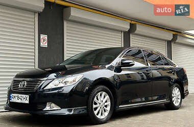 Седан Toyota Camry 2014 в Житомирі