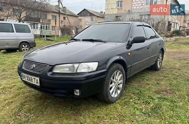 Седан Toyota Camry 1998 в Одессе