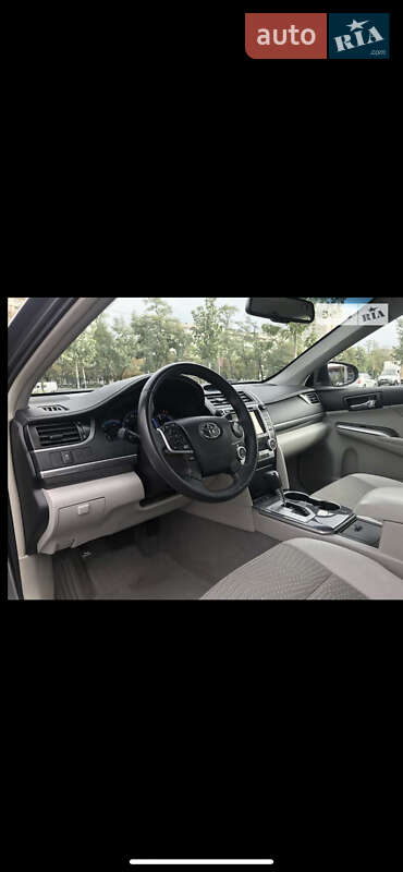 Седан Toyota Camry 2014 в Києві