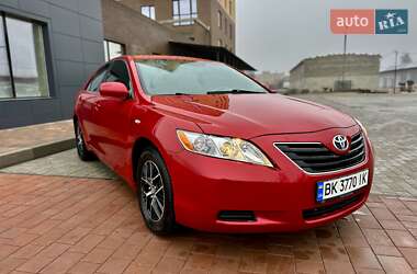 Седан Toyota Camry 2011 в Нетішині