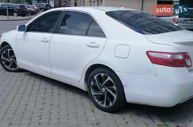 Седан Toyota Camry 2010 в Івано-Франківську