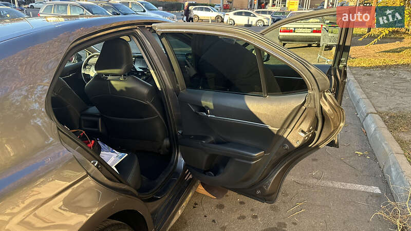 Седан Toyota Camry 2021 в Одесі