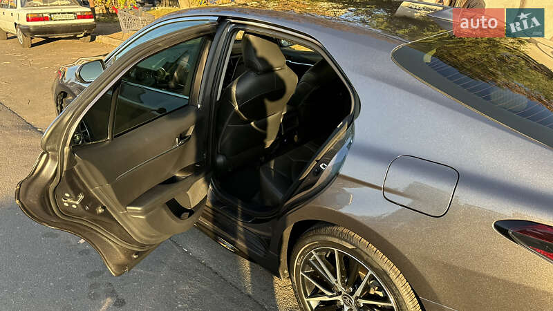 Седан Toyota Camry 2021 в Одесі