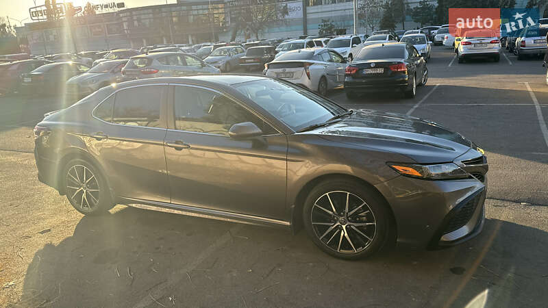 Седан Toyota Camry 2021 в Одесі