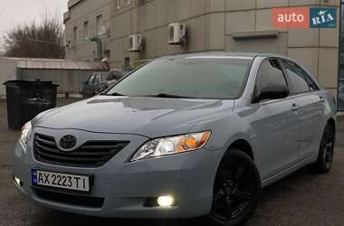 Седан Toyota Camry 2006 в Дніпрі