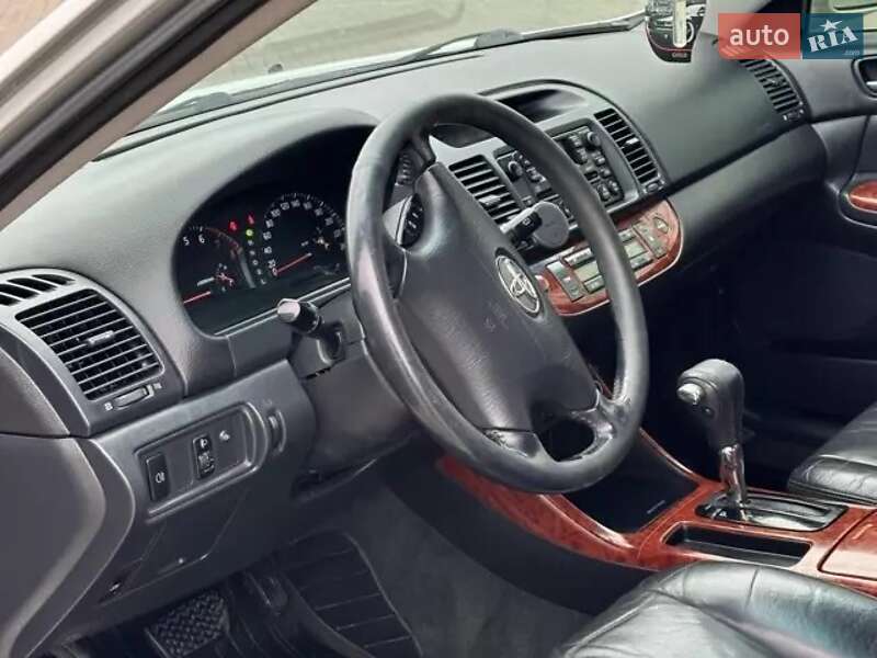 Седан Toyota Camry 2002 в Одессе