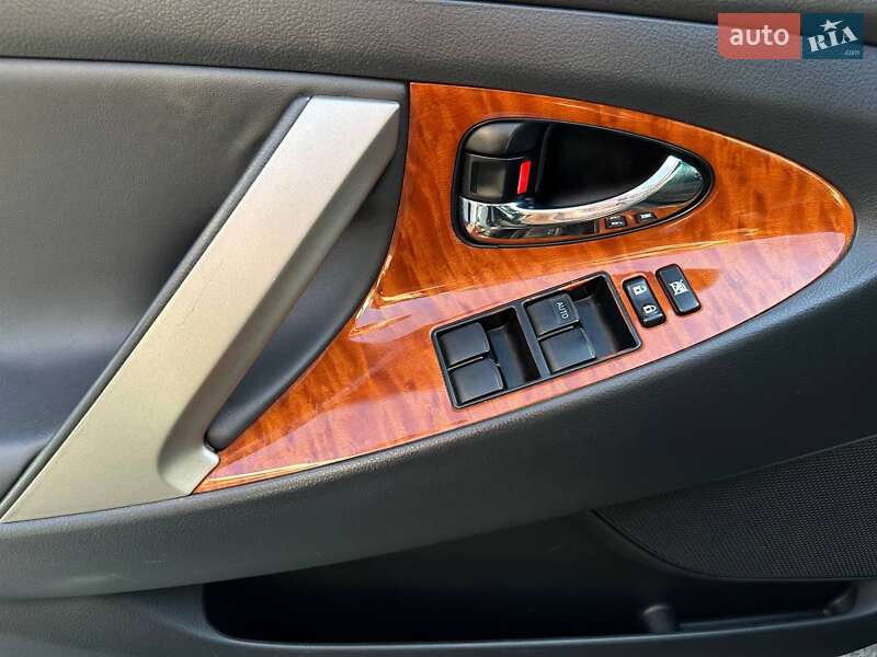 Седан Toyota Camry 2008 в Черкасах