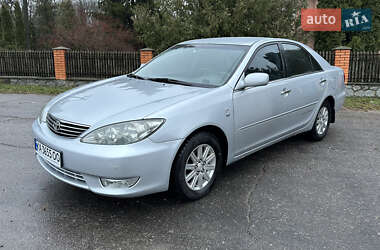 Седан Toyota Camry 2005 в Монастирищеві