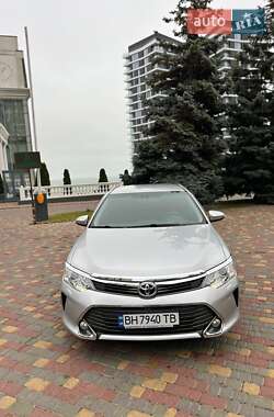 Седан Toyota Camry 2015 в Одессе