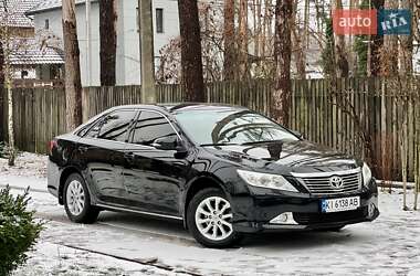 Седан Toyota Camry 2012 в Києві