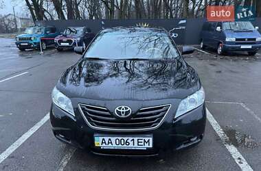 Седан Toyota Camry 2006 в Києві