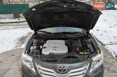 Седан Toyota Camry 2008 в Києві