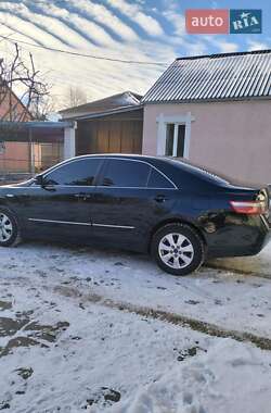 Седан Toyota Camry 2007 в Хороле