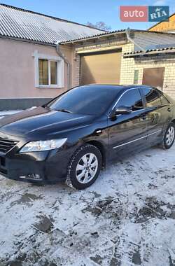 Седан Toyota Camry 2007 в Хороле