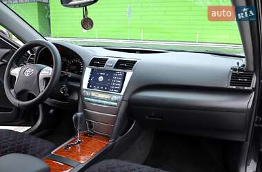 Седан Toyota Camry 2007 в Киеве