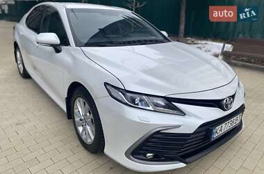 Седан Toyota Camry 2021 в Києві