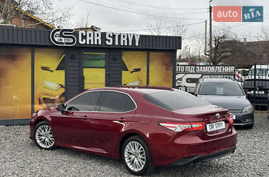 Седан Toyota Camry 2018 в Стрые