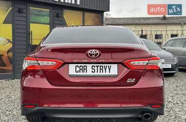 Седан Toyota Camry 2018 в Стрые