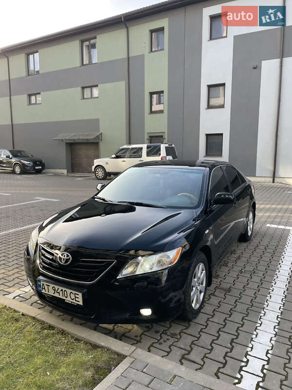 Седан Toyota Camry 2007 в Ивано-Франковске
