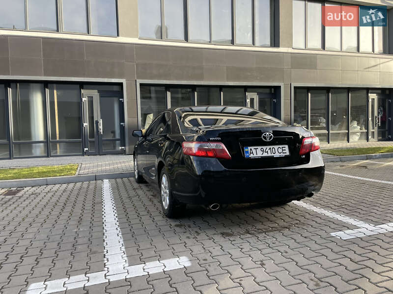 Седан Toyota Camry 2007 в Ивано-Франковске