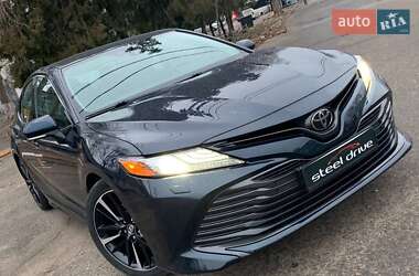 Седан Toyota Camry 2018 в Миколаєві