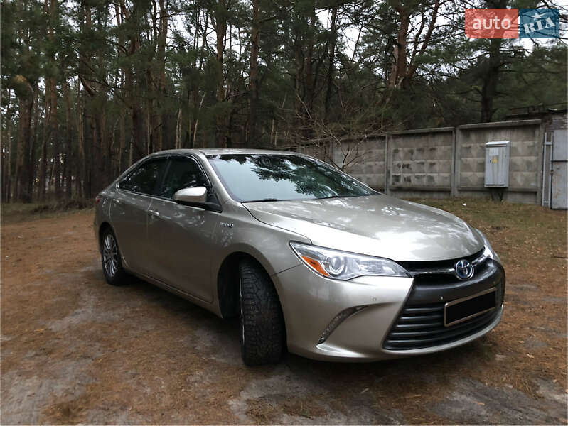 Седан Toyota Camry 2015 в Києві