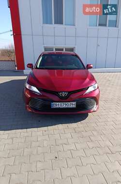 Седан Toyota Camry 2018 в Любашівці