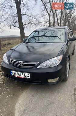 Седан Toyota Camry 2005 в Кельменцях