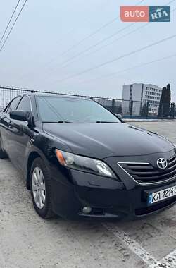 Седан Toyota Camry 2008 в Києві