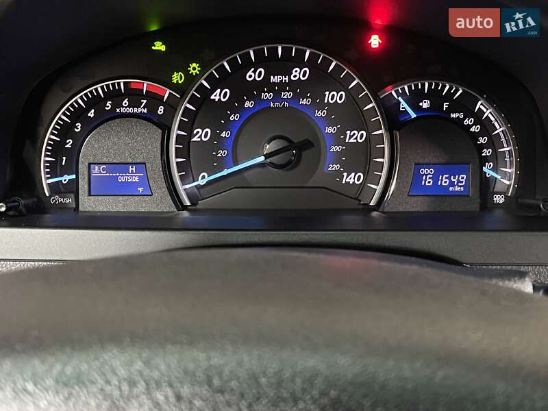 Седан Toyota Camry 2012 в Благовіщенську