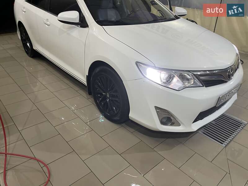 Седан Toyota Camry 2012 в Благовіщенську