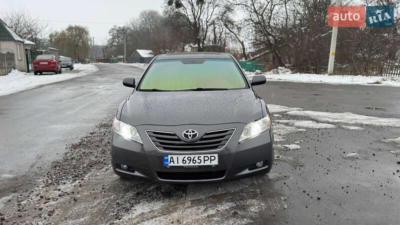 Седан Toyota Camry 2007 в Попільні