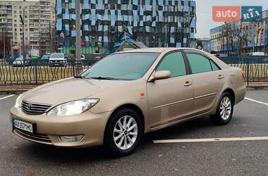 Седан Toyota Camry 2006 в Харкові