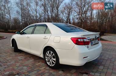 Седан Toyota Camry 2013 в Миргороді