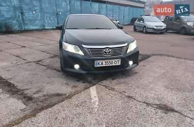 Седан Toyota Camry 2011 в Києві