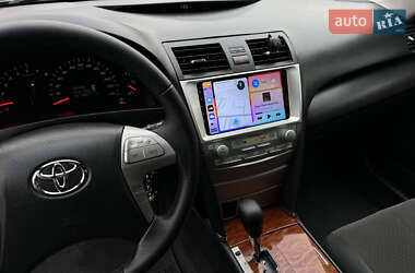 Седан Toyota Camry 2009 в Житомире