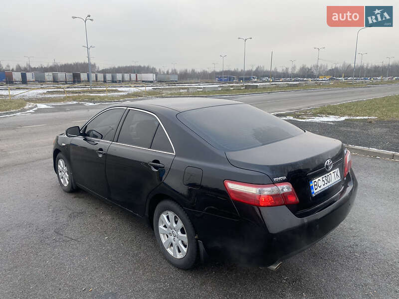 Седан Toyota Camry 2007 в Львове