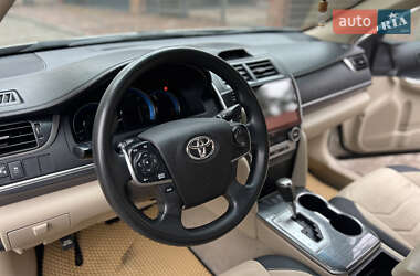 Седан Toyota Camry 2013 в Києві