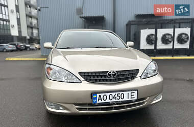 Седан Toyota Camry 2003 в Ужгороде