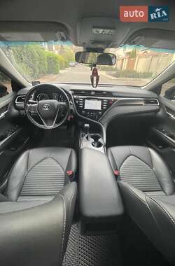 Седан Toyota Camry 2018 в Одессе