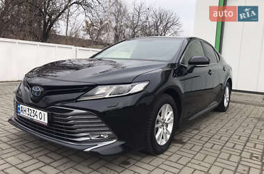 Седан Toyota Camry 2017 в Житомирі