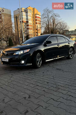 Седан Toyota Camry 2012 в Виннице