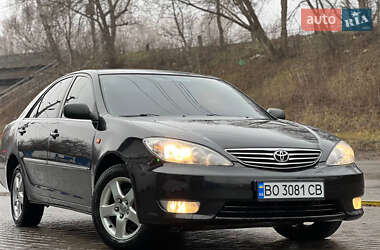 Седан Toyota Camry 2005 в Хмельницькому