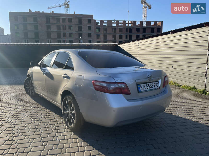 Седан Toyota Camry 2008 в Буче