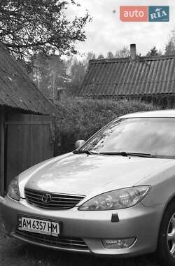 Седан Toyota Camry 2005 в Коростені