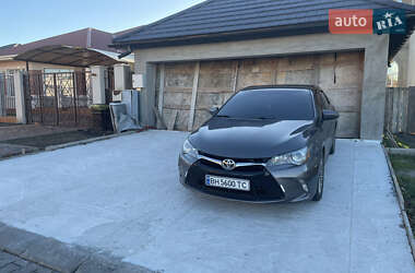 Седан Toyota Camry 2015 в Одессе