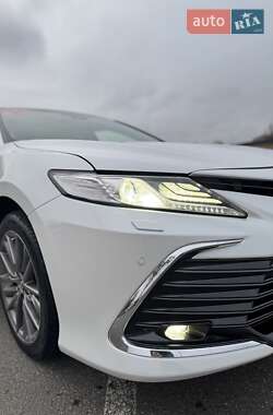 Седан Toyota Camry 2021 в Киеве