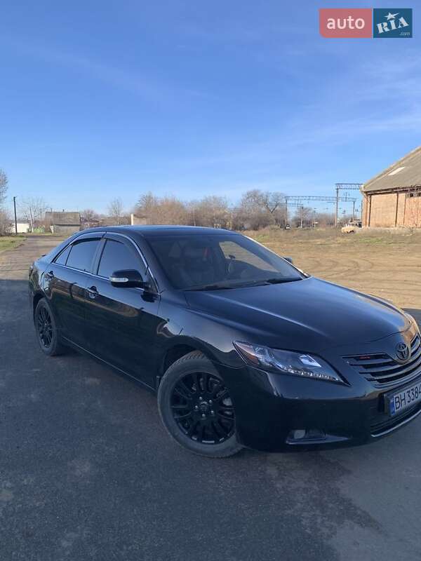 Седан Toyota Camry 2007 в Раздельной