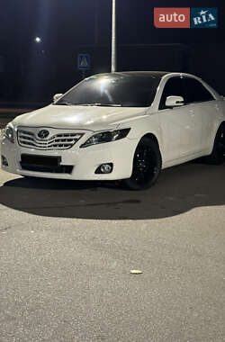 Седан Toyota Camry 2010 в Запоріжжі